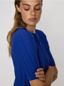 Dzianinowa bluzka z wiskozą - niebieski