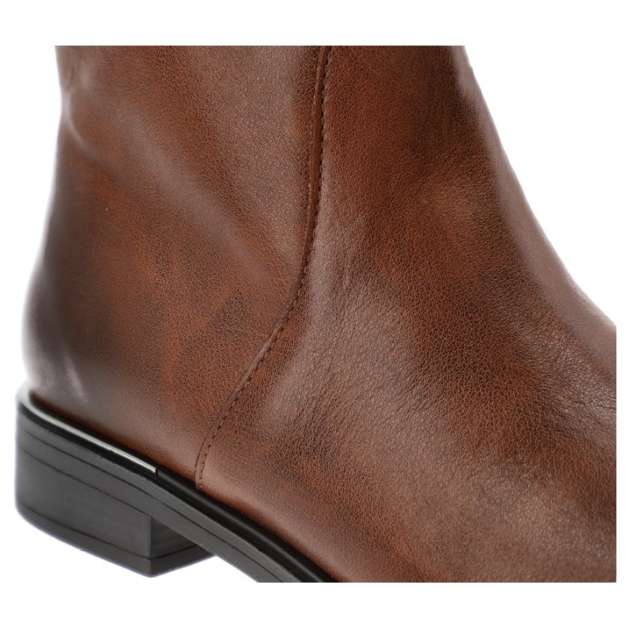 Kozaki damskie Armodo, skórzana wysoka cholewka na zamek z okrągłym noskiem i na płaskim obcasie, rude, 70150-S