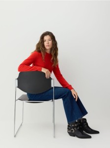 Wełniany sweter z dodatkiem kaszmiru - czerwony