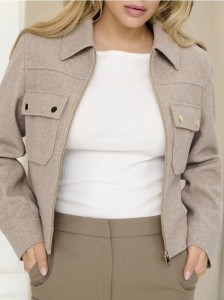 Lekka kurtka z kołnierzykiem - beżowy