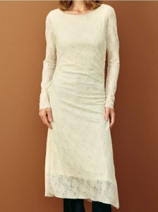 Sukienka z marszczeniami - kremowy
