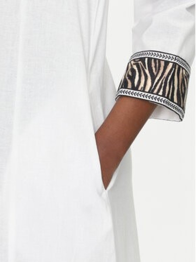 LOLA CASADEMUNT Sukienka koszulowa LS2516042 Biały Relaxed Fit