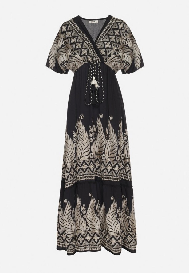 Czarna Kopertowa Sukienka z Wiskozy Ozdobiona Frędzlami Redare