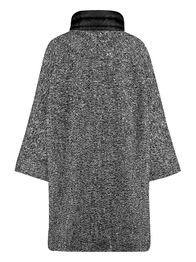 EDITION Narzuta w kolorze czarnym rozmiar: 46