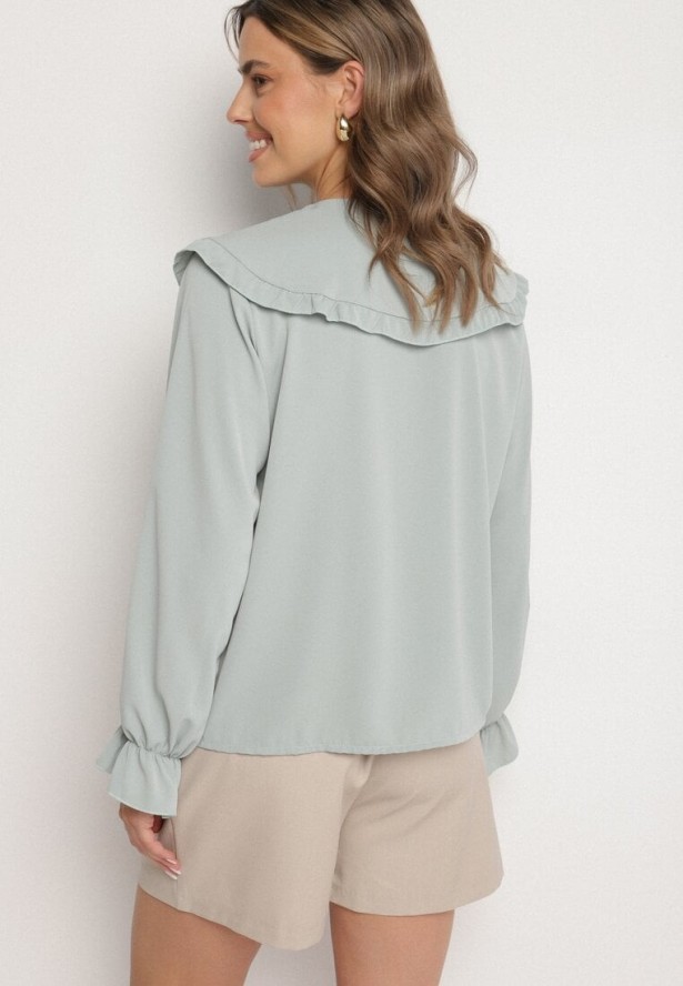 Jasnozielona Koszula z Ozdobnym Kołnierzykiem i Falbankami Emilarae