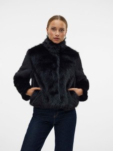 Vero Moda Kurtka przejściowa w kolorze czarnym rozmiar: M