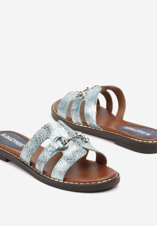 Niebieskie Klapki Ozdobione Wycięciami i Klamrą Arivian