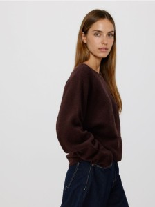 Sweter z domieszką wełny - ciemnobrązowy