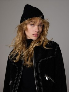 Wełniana czapka z dodatkiem kaszmiru - czarny