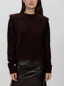 Sweter z poduszkami na ramionach - brązowy