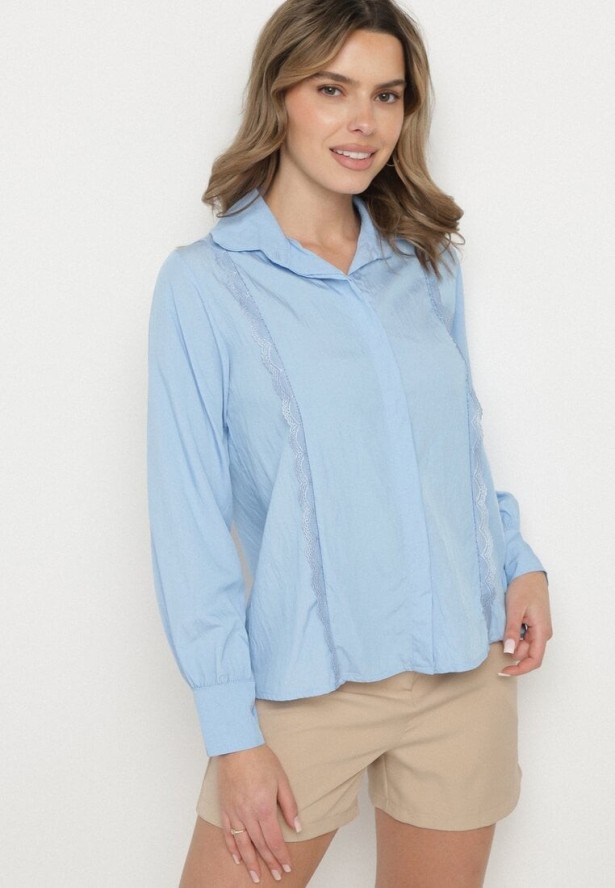Jasnoniebieska Koszula z Wiskozą i Koronkowymi Wstawkami Tenaraia