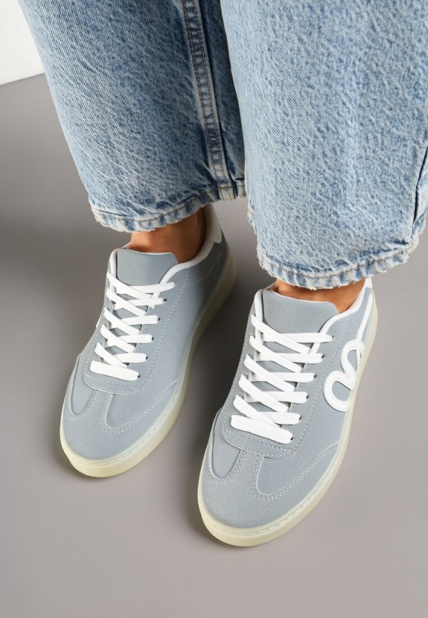 Niebieskie Sneakersy Kultowe Tenisówki Zdobione Abstrakcyjną Aplikacją Fendiva