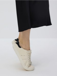 Skórzane sneakersy - biały