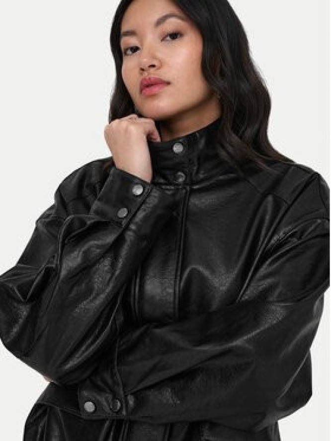 ONLY Kurtka z imitacji skóry Julia 15373024 Czarny Loose Fit