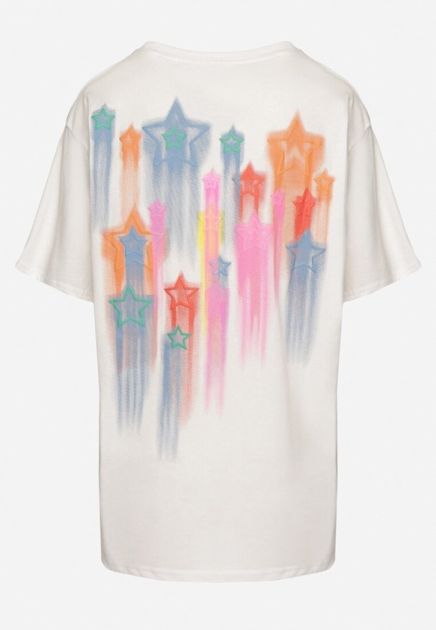 Biały Oversizowy T-shirt z Napisem z Przodu i Gwiazdami na Plecach Ilanlith
