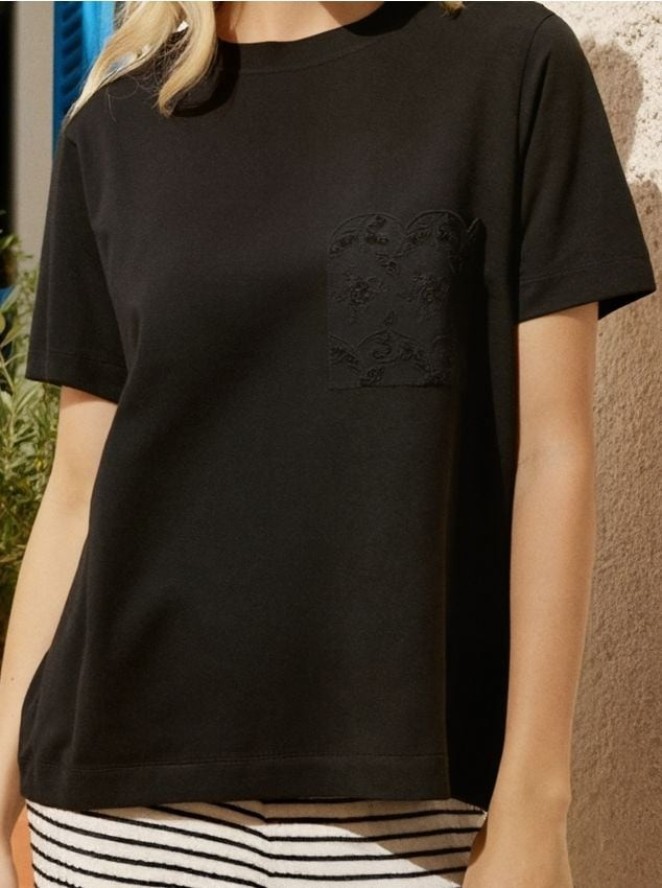 Bawełniana koszulka z dekoracyjną kieszonką - czarny