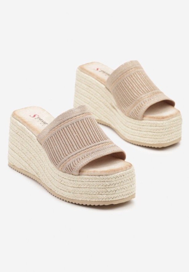 Ciemnobeżowe Klapki na Platformie i Koturnie Ozdobione Plecionym Sznurkiem Nurina