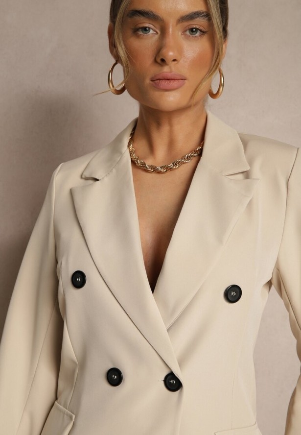 Beżowa Taliowana Marynarka Ozdobiona Klapami Evelhiria