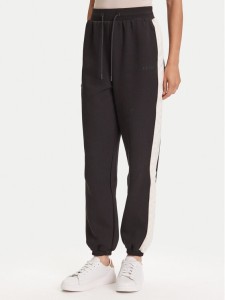 Guess Spodnie dresowe V5YB02 KB3P2 Czarny Regular Fit