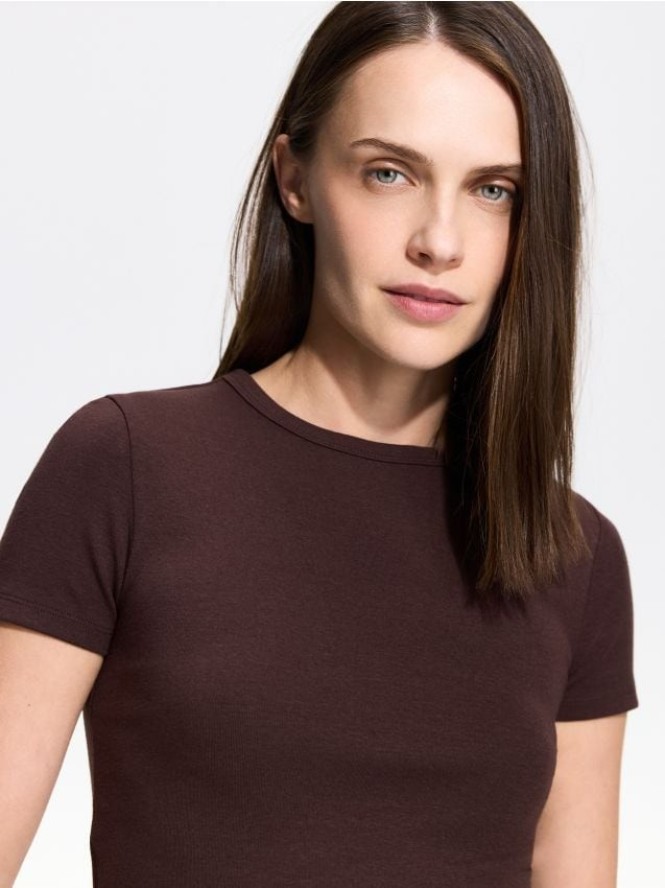 T-shirt slim fit z modalem - ciemnobrązowy
