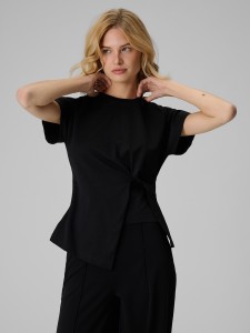 4F T-shirt slim z marszczeniem damski - czarny L