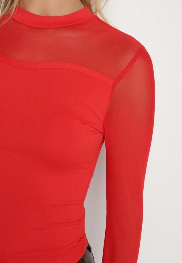Czerwona Bluzka z Golfem Vices Ozdobiona Transparentnymi Wstawkami Hatalie