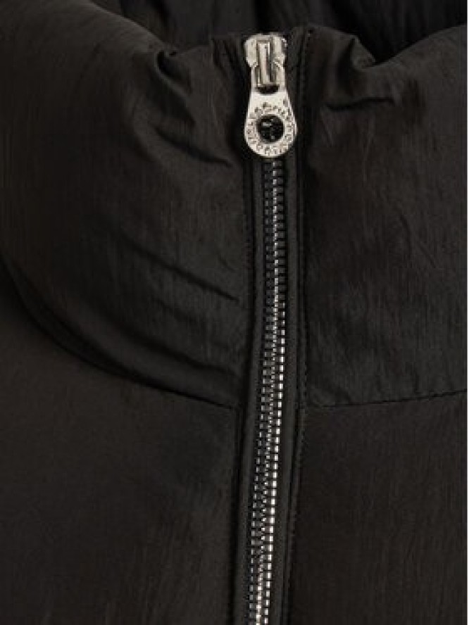 ONLY Kurtka zimowa Dolly 15205371 Czarny Regular Fit