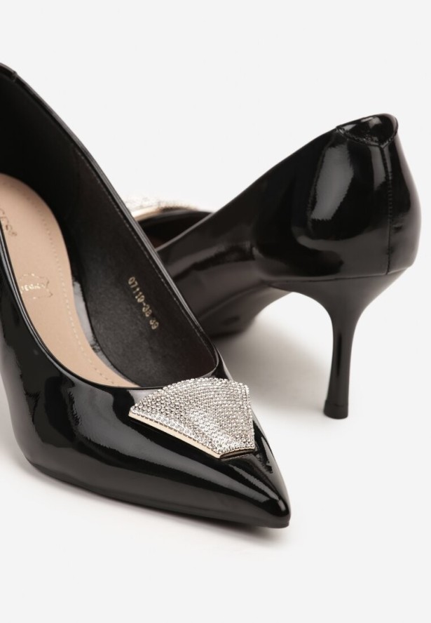 Czarne Szpilki Vices Zdobione Aplikacją z Cyrkoniami Niravine