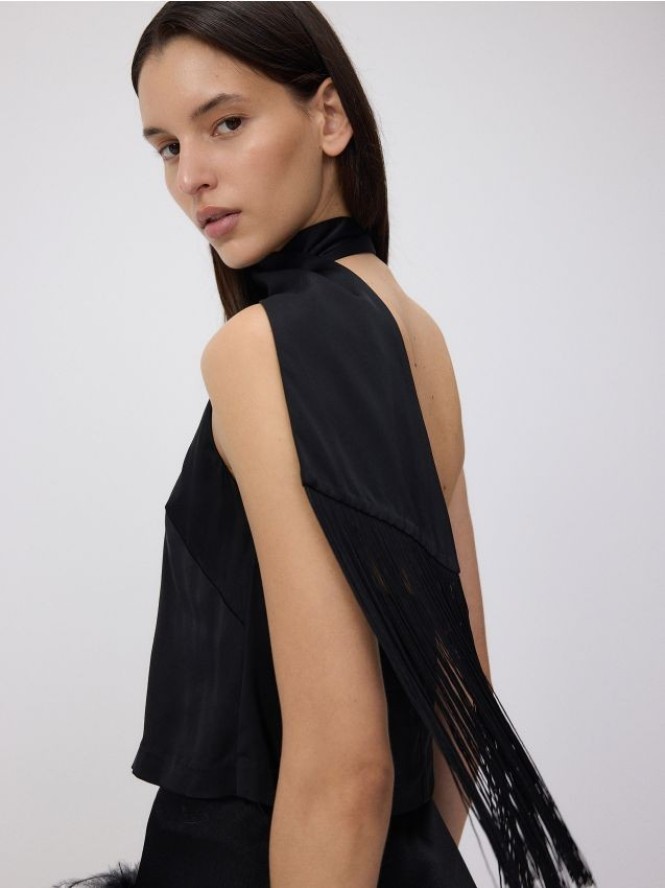 Top z frędzlami - czarny