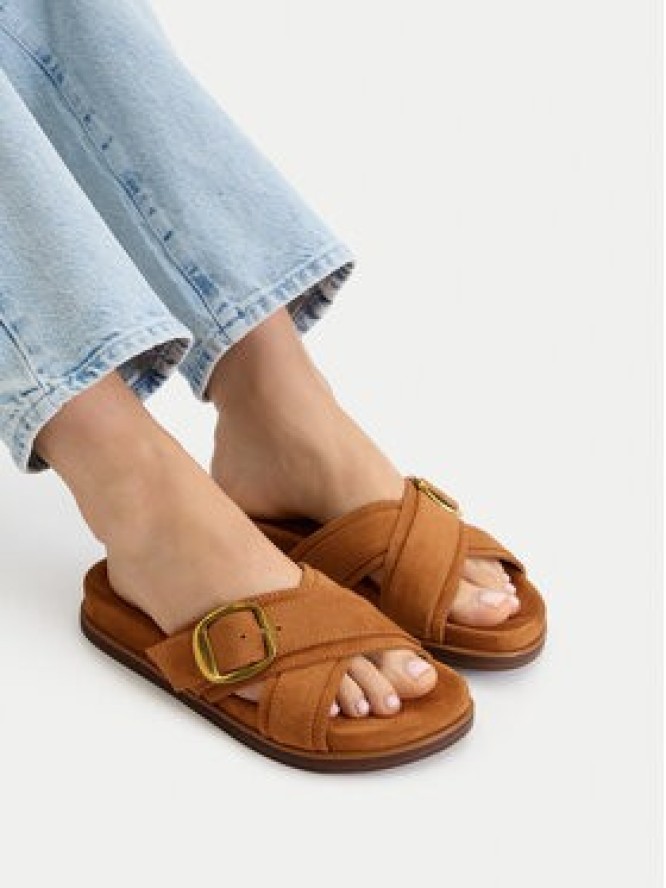 Guess Jeans Klapki CEO-HY1001-6 Brązowy