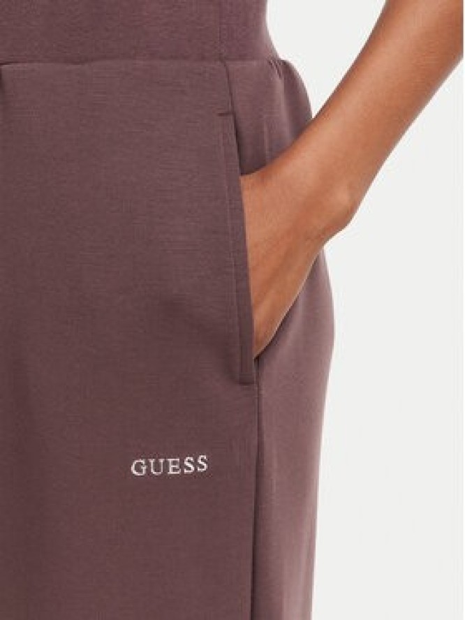 Guess Spodnie dresowe V6GB14 K3251 Brązowy Regular Fit