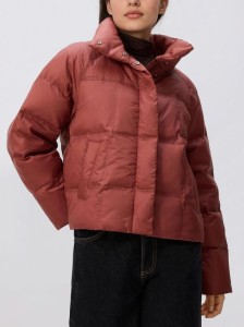 Pikowana kurtka z puchem - brudny róż