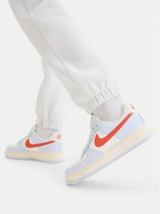Nike Sneakersy Wmns Air Force 1 '07 HV0843 085 Błękitny