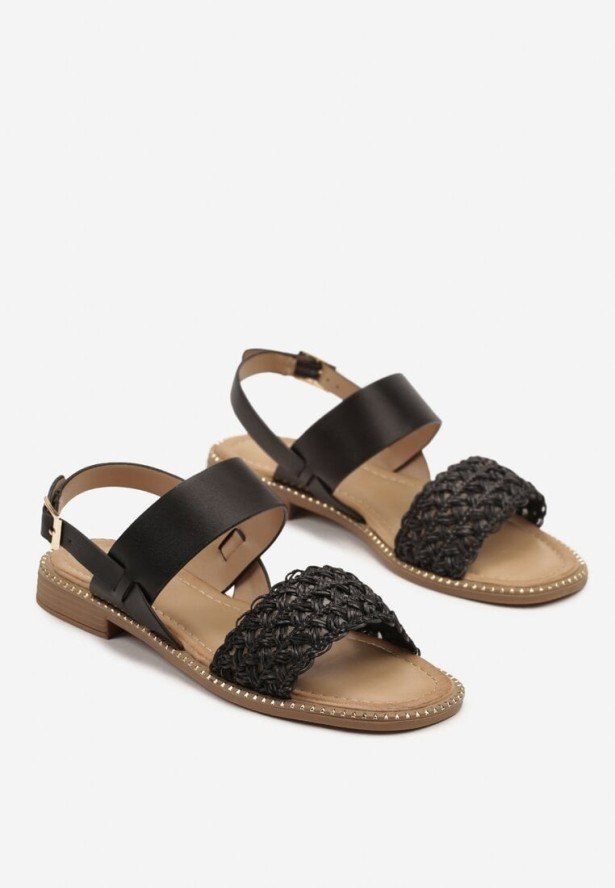 Czarne Sandały Ozdobione Plecionym Paskiem z Przodu Kolithiela