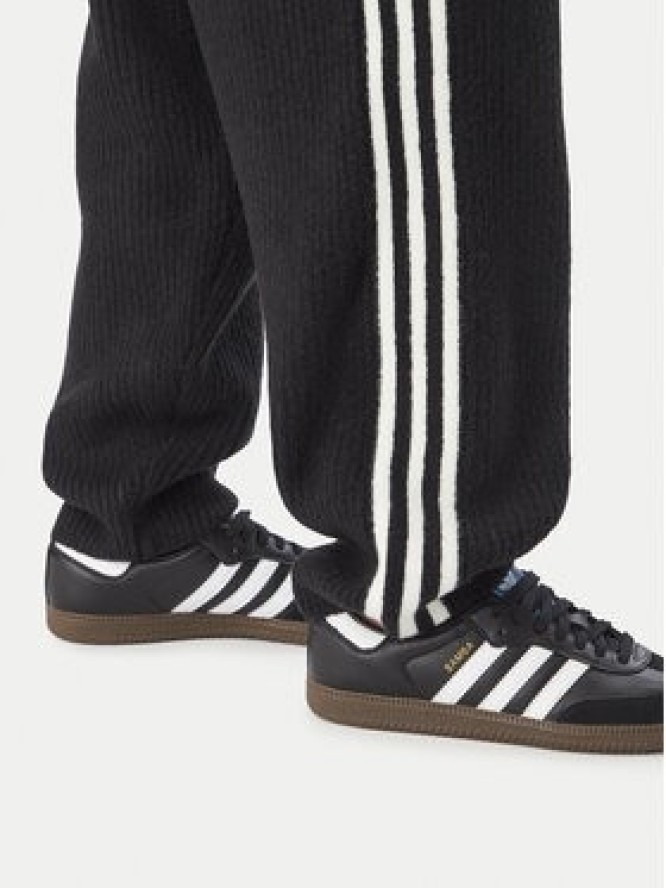 adidas Spodnie dresowe Adiluna Season 2 X Jennie Knitted Loose Joggers LD8918 Czarny Relaxed Fit