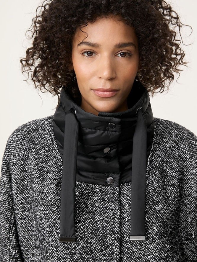 EDITION Narzuta w kolorze czarnym rozmiar: 46