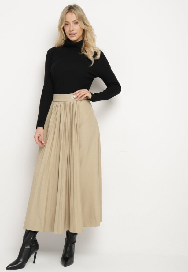 Jasnobeżowa Trapezowa Spódnica Plisowana z Wiskozą Ozdobiona Klamrą Calemi