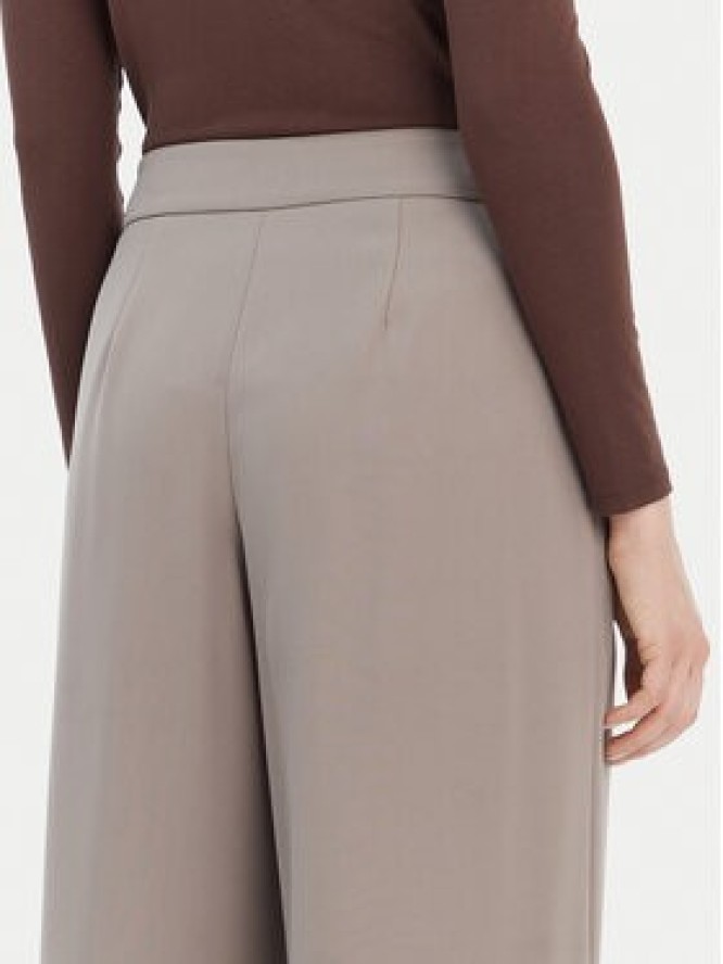 Armani Exchange Spodnie materiałowe XW001264 AF16148 U6242 Beżowy Regular Fit