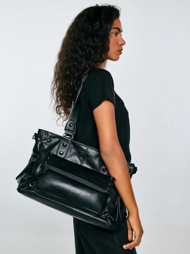 Torebka damska do ręki z dodatkowym paskiem czarna Vitea 906