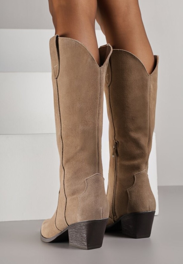 Ciemnobeżowe Zamszowe Kozaki Kowbojki na Stożkowym Obcasie Sevra