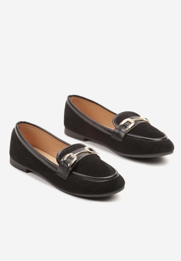 Czarne Mokasyny z Ekozamszu z Ozdobną Metaliczną Aplikacją Nusarila