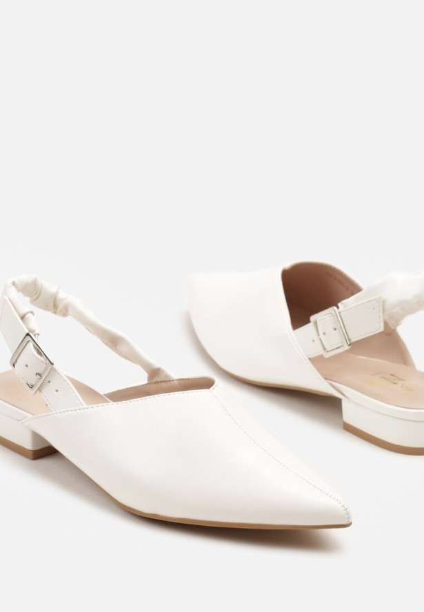 Białe Sandały z Noskiem w Szpic z Zapięciem na Sprzączkę Jenadenna