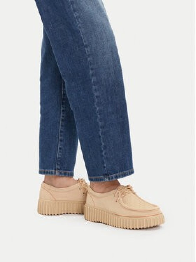 Clarks Półbuty Torhill Bee 26181191 Écru
