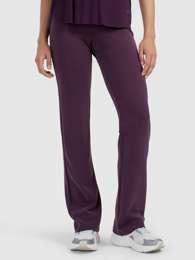 4F Spodnie dresowe z prostymi nogawkami z modalem damskie - fioletowe XL