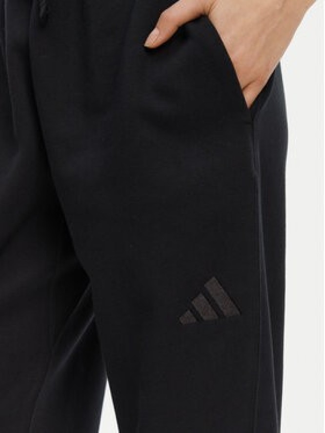 adidas Spodnie dresowe ALL SZN Fleece IW1024 Czarny Loose Fit