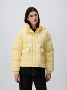 Pikowana kurtka z kapturem - jasnożółty