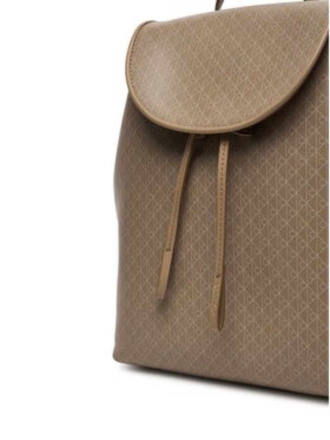 Calvin Klein Plecak Emblem Aop Flap Backpack LV04F3271G Beżowy