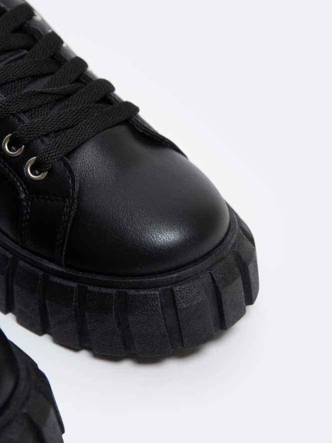 Sneakersy damskie czarne MM274617 906