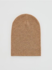 Czapka z wiskozą - kremowy