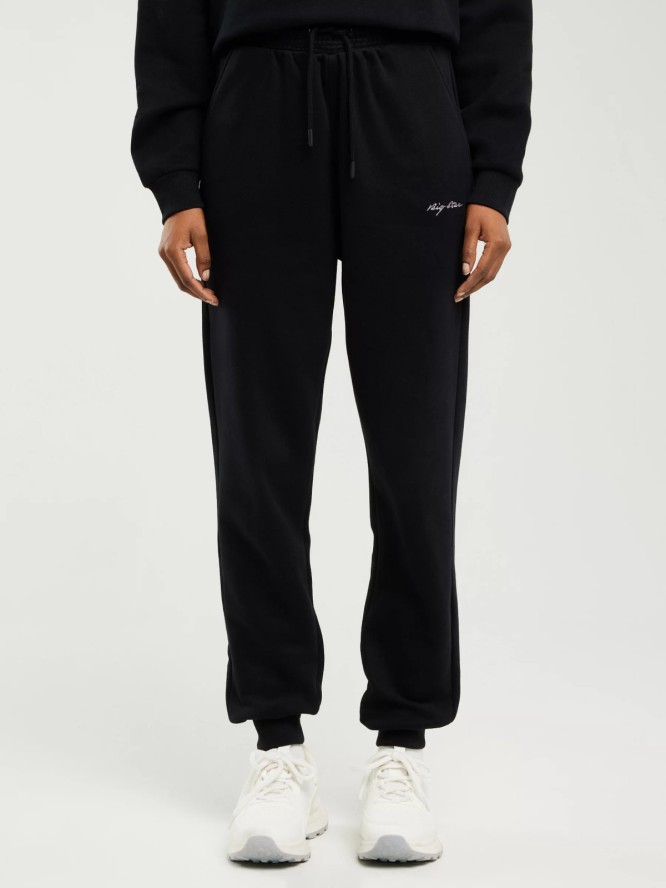 Spodnie damskie dresowe czarne Foxie 906/ Megan 906